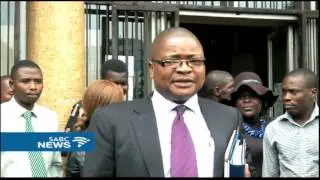 Zimbabwean Pastor Evan Mawarire spends weekend behind bars
