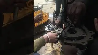 Mahindra Bolero BS4 ka ful ger baksa repairing#car #mechanic 