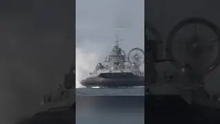 Zubr-class, air-cushioned landing craft  #russia #military #amphibious