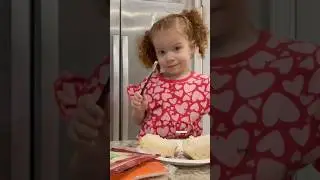 ☺️🤣3 year old makes lunch! #momlife #toddlermom #cooking #funny #baby #vlog #mom #cookingwithkids