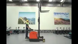 CQDM12-15 Electric Stacker Truck- Carry Up Warehouse Equipment - China
