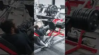 Can't wait to max this machine- Leg press - 1110lbs/ 505kg +/-. 12 repetitions.