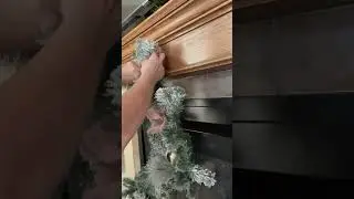 Do you struggle hanging decor from your mantel? #mantel #hangingdecor #hangingdecoration #christmas