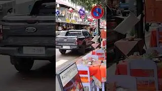 Pub street, Krong Siem Reap! #cambodia #tourist #pubs#travel #restaurant