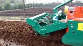 land klaarmaken met rotorkopeg