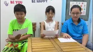 Фантьет: Сони, Тина и Вики репетируют песню &laquo;Жуткая тыква на Хэллоуин&raquo;.