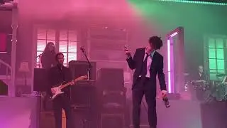 The 1975 : At Their Very Best (Live in Cardiff, Wales) - Part 2