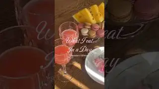 Lo que como en un d&iacute;a *edici&oacute;n de verano*☀️🤍 #whatieatinaday #comida #est&eacute;tica #rosa