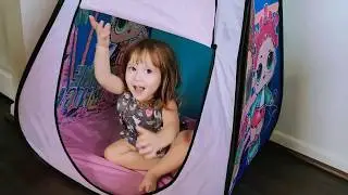 L.O.L. Surprise! Indoor/Outdoor Pop-Up Play Tent