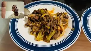 Vistec encebollado  arroz blanco habichuelas rojas