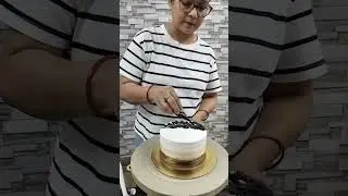 chocolate cake design #cake #class #food #homebaker #foryou #fb#instagram