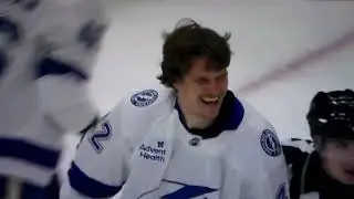 NHL Hockey fight - Curtis Douglas(Lightning) vs. Luke Kunin(Panthers)