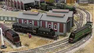 HORNBY RAILWAYS SR 4-6-2(ORIGINAL) MERCHANT NAVY CLASS 'CHANNEL PACKET' R3434