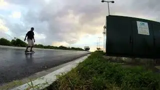 Teaser - Longboarding Campeche Crew under rain.
