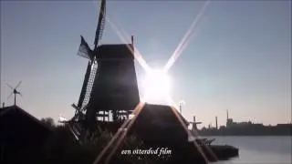 Molens met zonsondergang in de Zaanstreek.