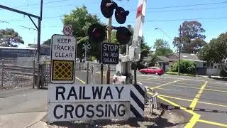 Mont Albert Rd Level Crossing, Mont Albert
