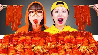 Mukbang Spicy Baconroll Enoki Mushroom 불닭 베이컨 팽이버섯말이 먹방 Labeat 랩잇