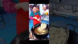 🥰Наслаждаюсь прекрасной уличной едой🥳 #уличнаяеда #приятноевидео #готовка #asmr #короткометражки