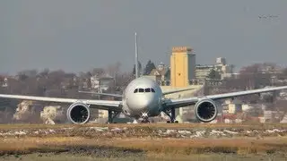 JAL 787-8 Sweet Takeoff!