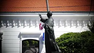 U prolazu – Grad Đakovo