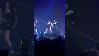 Red Velvet 4th Concert R to V in Amsterdam - ZOOM