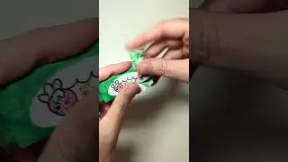 what is inside the protein bar from dandy's world #dandysworld #papercraft #paper #asmr #satisfying
