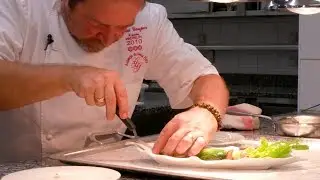 Recette de salade de cèpes et girolles avec Gilles Goujon au VarioCookingCenter | RATIONAL