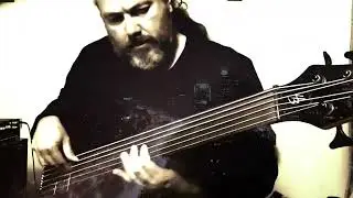 Buddy Walkin - Fretless Time 🎶🍂