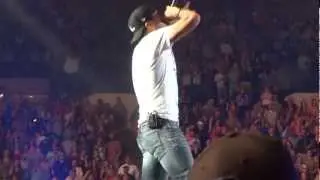 Luke Bryan - All My Friends Say (3/22/13)