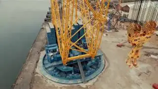 #Howwedoit This is how Sarens assembles one of the biggest cranes in the world, the SGC
