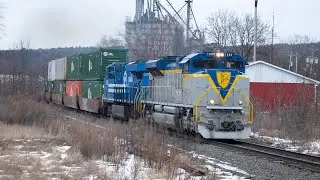 Delaware & Hudson and Conrail Units Lead Z619 / 265