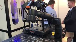 Kassow Robots ability - Grab around corners