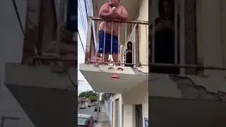 essa sacada t&aacute; meio estranha segure essa
