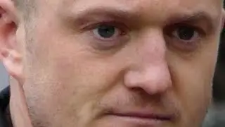 Томми Робинсон возрождает тедди-боев