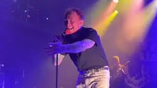 Frank Carter & The Rattlesnakes &laquo;&nbsp;Spray Paint Love&nbsp;&raquo; La Cigale Paris France 02122022