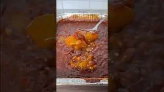 Запечённые бобы в яблочном пироге | Пеллеты из дуба Bear Mountain BBQ
