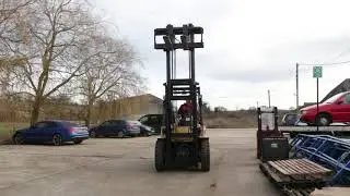 526439 CATERPILLAR DP40N