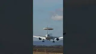 Touch ＆ Go AWACS E-767#浜松基地 #e767 #awacs #military