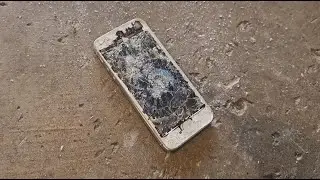 Bored Smashing - APPLE iPHONE