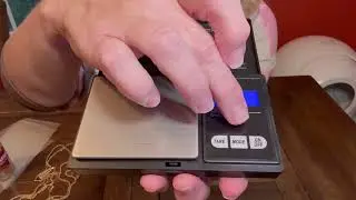 Unboxing + Review: What Makes the Portable Digital Scale 200g x 0.01g Accuracy Stand Out W9440