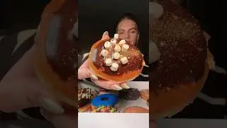 KRISPY KREME ASMR 🍩🍩🍩🍩🍩#krispykremedonuts #donutmukbang #crunchyasmr #foodasmr #eatingasmr
