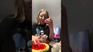 Making pizza slime ( my editing not working) 