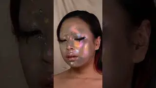 alien skin 👽 #duochrome #makeup #editorialmakeup #alienskin