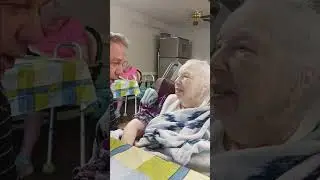 Randy and Tracy Morgan - Polly Morgan (Oma in Korean!)