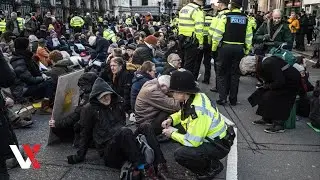 Hundreds Hits London Street as Two PA Activists Pass 70-Day Hunger Strike Mark | VERTEX