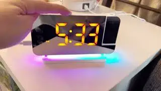 SZELAM Projection Alarm Clock,7 4 LED Mirror Digital Clocks Large Display Review