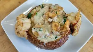 Get Ready For Amazing Flavor With Homemade Lobster and Shrimp Bread Bowl