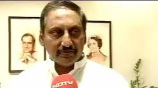 All employees back at work for Cyclone Phailin: Andhra Pradesh Chief Minister