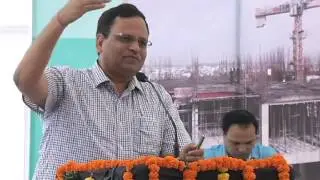 Satyender Jain at the inauguration of increase in bed capacity from 200 to 800 beds