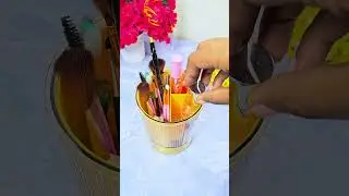 Acrylic Make-up Brush Organiser 📲 WhatsApp us on 0701 555771
